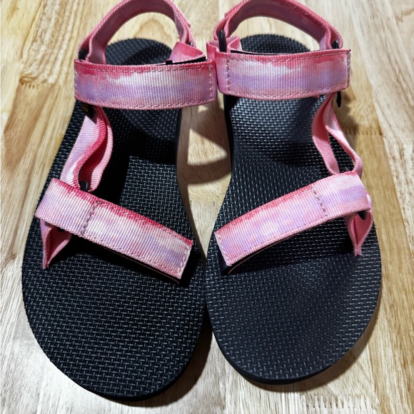 New! Teva Women’s Sandals – Size 7 – Multicolor Straps - Picture 3 of 6